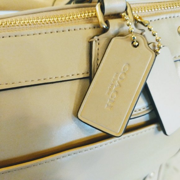 EUC Coach Im/Beechwood Grain Leather Mickie Satchel Bag - Picture 3 of 10